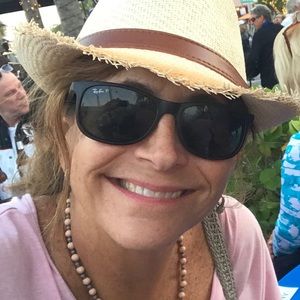 Meet your Posher, Nancy